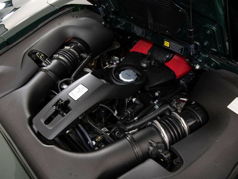 Certified 2022 Ferrari F8 Tributo RWD image 35