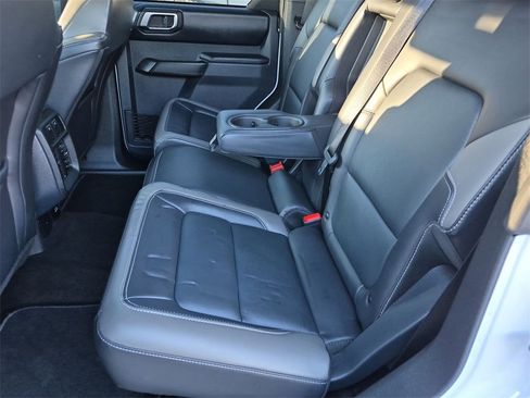 Used 2025 Ford Bronco Outer Banks image 30