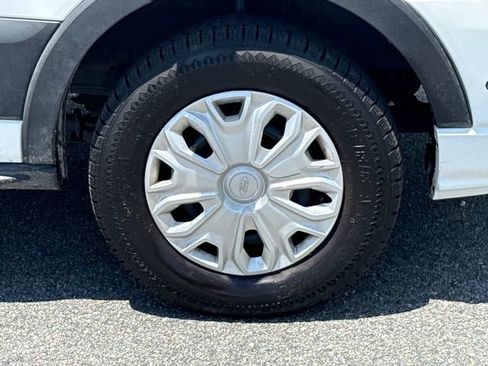 Used 2024 Ford Transit 350 XLT RWD image 12