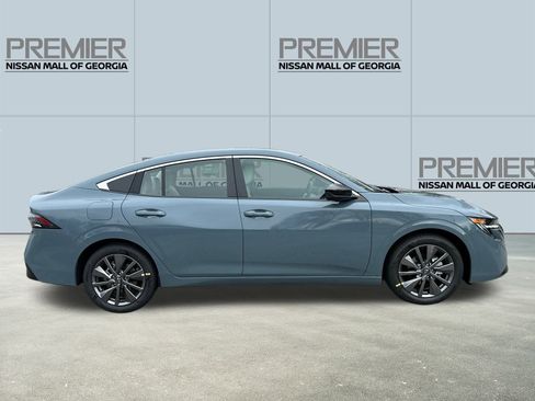 New 2026 Nissan Sentra SL w/ Floor Mat Package FWD image 4