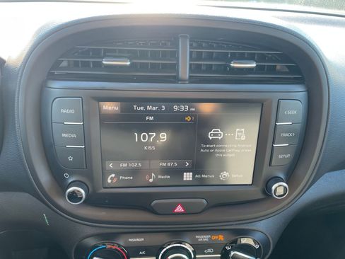 Used 2025 Kia Soul LX w/ LX Technology Package image 20