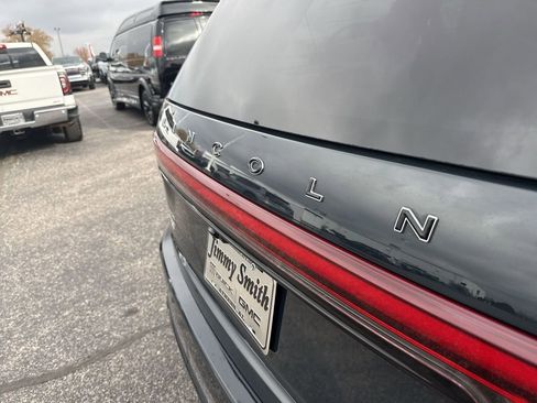 Used 2025 Lincoln Aviator Black Label image 38