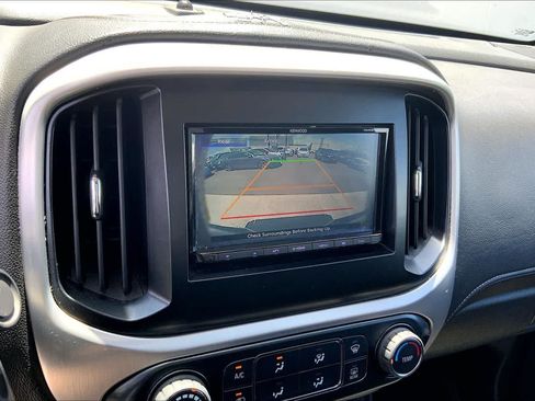 Used 2016 GMC Canyon SLE RWD image 26