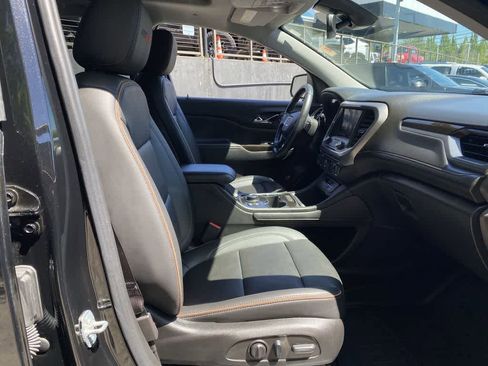 Used 2022 GMC Acadia AT4 w/ Preferred Package AWD/4WD image 18