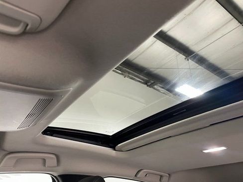 Used 2024 MAZDA CX-30 AWD 2.5 S w/ Premium Package image 18