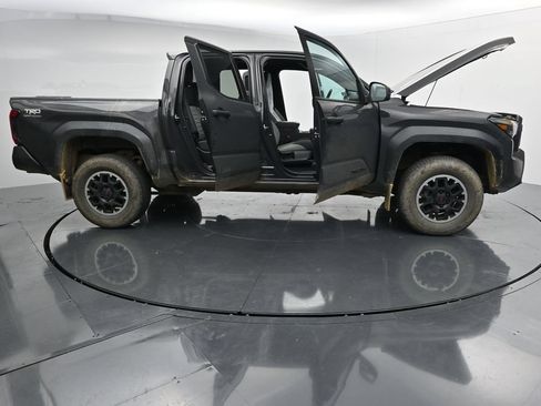 Used 2024 Toyota Tacoma TRD Off-Road AWD/4WD image 35