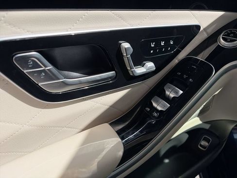 Used 2022 Mercedes-Benz S 580 4MATIC Sedan image 28