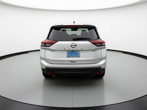Used 2025 Nissan Rogue SV FWD image 7