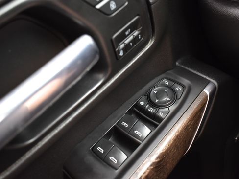 Used 2021 GMC Sierra 3500 Denali w/ Denali Ultimate Package image 24