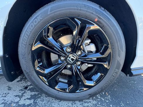 New 2025 Honda Accord SE image 18