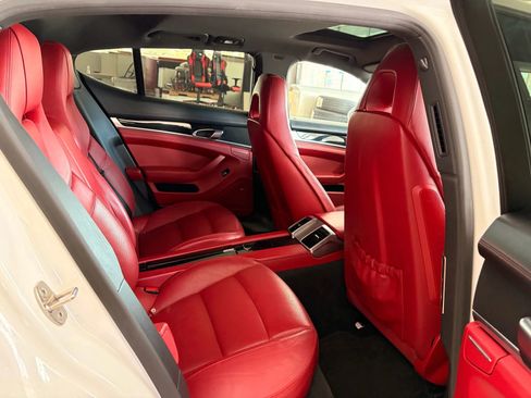 Used 2014 Porsche Panamera w/ Bose Audio Package image 18