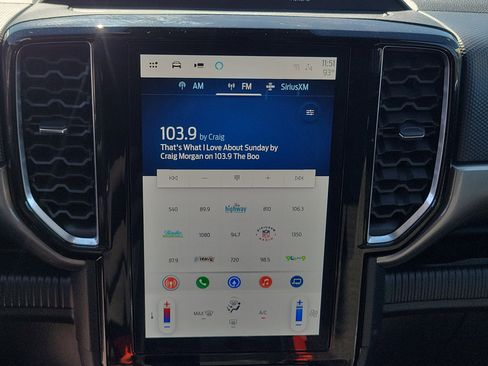 Used 2024 Ford Ranger XLT w/ Trailer Tow Package image 13