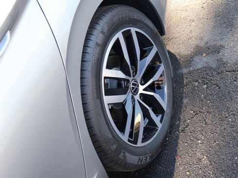 New 2026 Volkswagen Jetta SE image 38