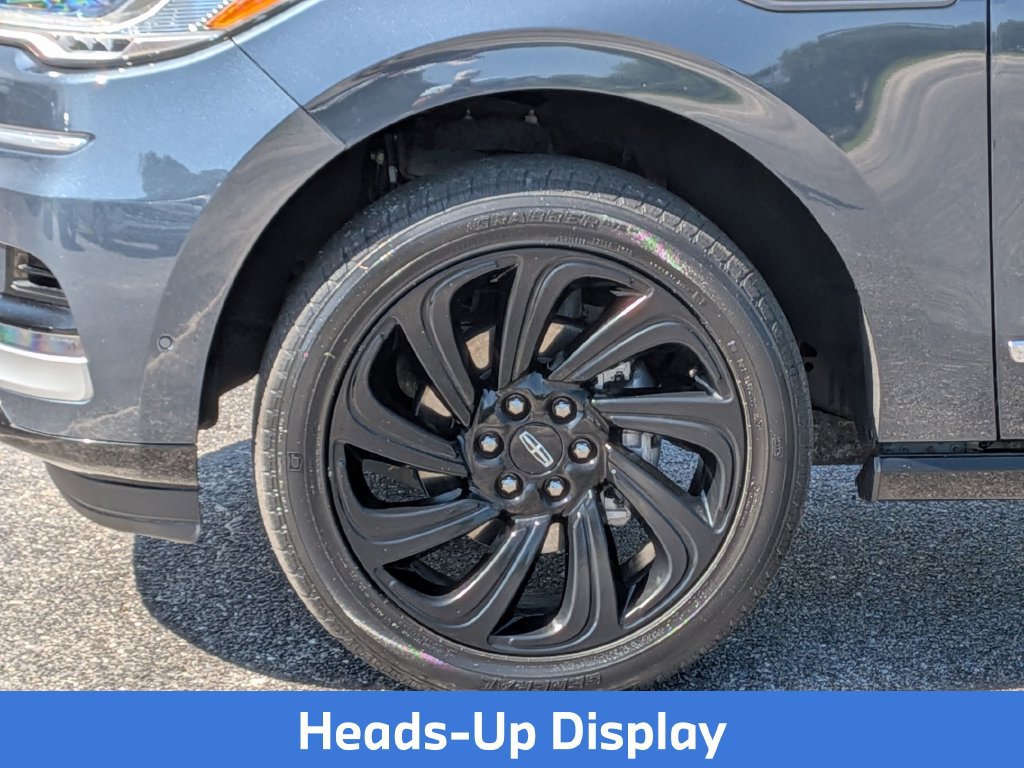 Used 2024 Lincoln Navigator L Reserve AWD/4WD image 12
