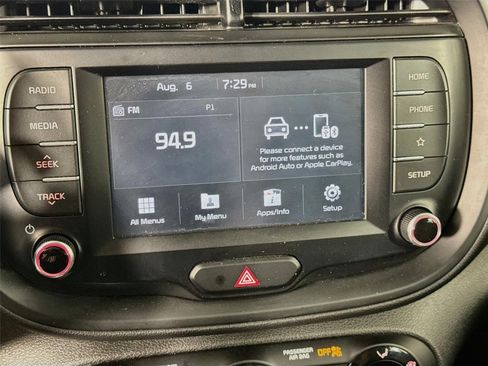 Used 2020 Kia Soul LX FWD image 14
