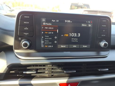 Used 2020 Kia Telluride S FWD image 17