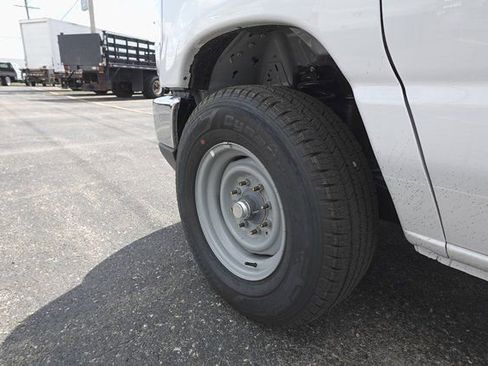 New 2026 Ford E-350 and Econoline 350 Super Duty w/ Power Equipment Group image 26