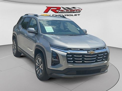 Used 2025 Chevrolet Equinox LT w/ Convenience Package II FWD image 7