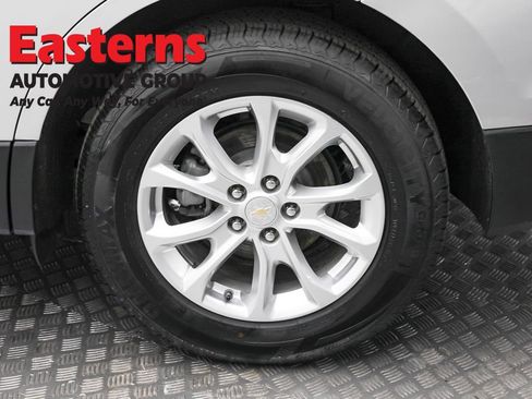 Used 2021 Chevrolet Equinox LT image 8