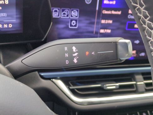 Used 2026 Chevrolet Equinox EV LT w/ Convenience Package II image 20