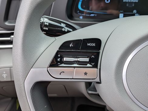 New 2026 Hyundai Elantra Limited FWD image 21