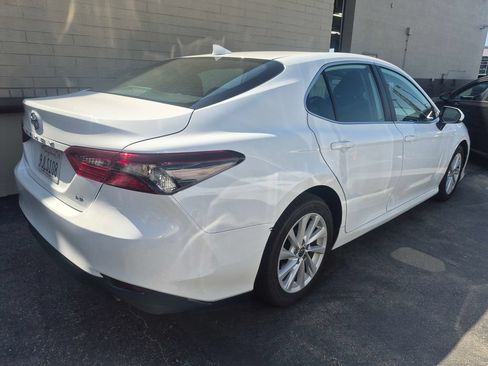 Used 2024 Toyota Camry LE FWD image 5