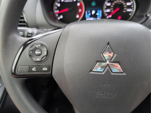 Used 2024 Mitsubishi Eclipse Cross ES image 11