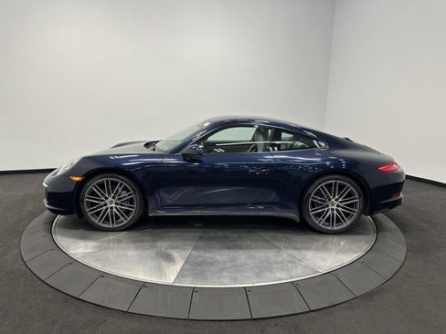 Used 2018 Porsche 911 Carrera RWD image 2
