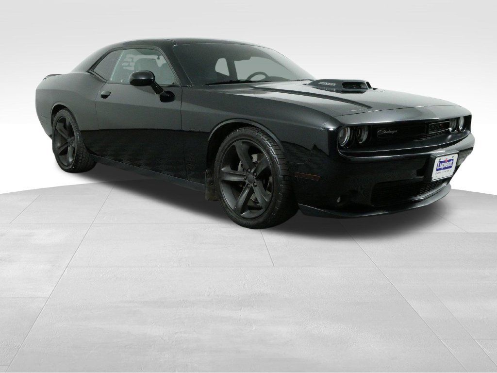 Used 2016 Dodge Challenger R/T Plus RWD image 2