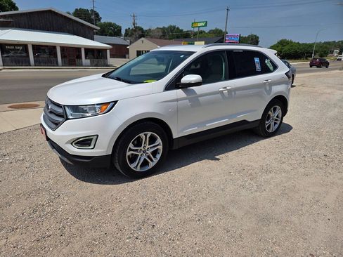 Used 2015 Ford Edge Titanium w/ Technology Package AWD/4WD image 14