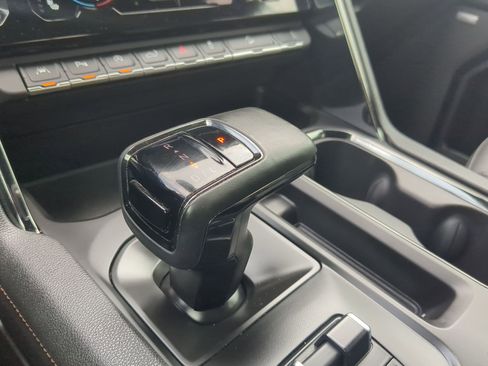 Used 2023 GMC Sierra 1500 AT4 w/ Technology Package image 20