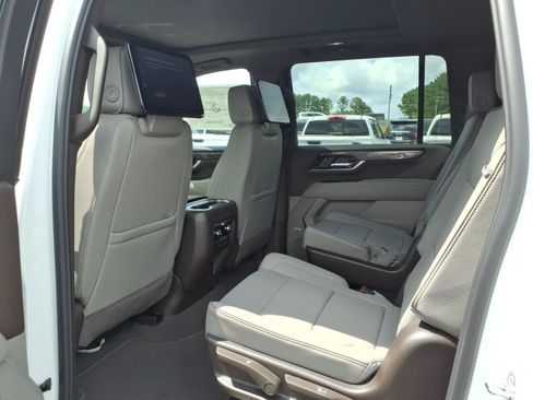 New 2026 GMC Yukon XL Elevation w/ Elevation Premium Package RWD image 23