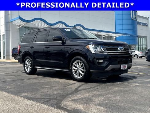 Used 2021 Ford Expedition XLT AWD/4WD image 3