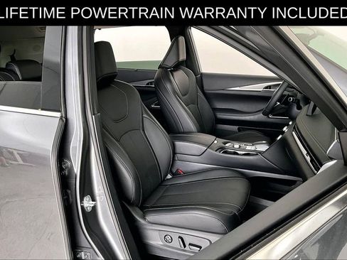 Certified 2026 INFINITI QX60 Luxe w/ Family Package FWD image 9
