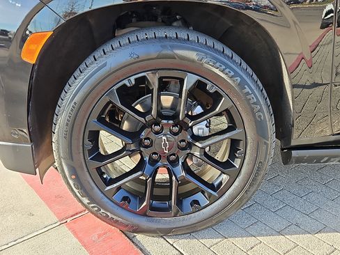 Used 2023 Chevrolet Tahoe High Country w/ Advanced Technology Package image 5