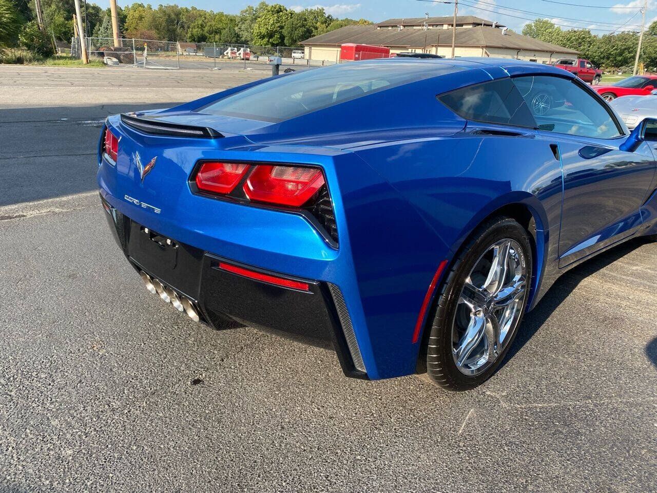 Used 2016 Chevrolet Corvette Stingray Coupe RWD image 15