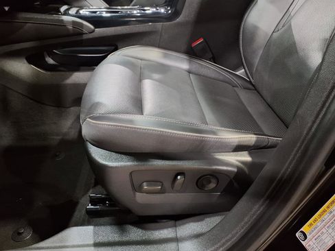 Used 2021 Buick Envision Essence w/ Technology Package I AWD/4WD image 17
