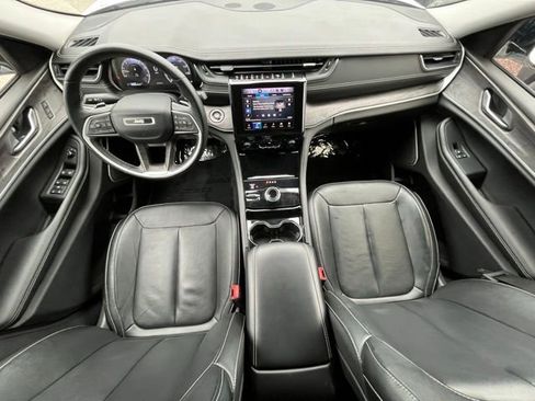 Used 2022 Jeep Grand Cherokee L Limited AWD/4WD image 22