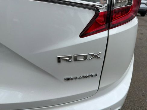 Used 2022 Acura RDX AWD w/ Advance Package image 9