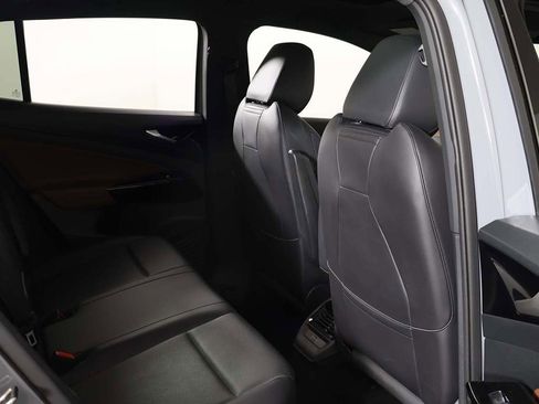 Used 2021 Volkswagen ID.4 Pro S w/ ID.4 Protection Package image 32