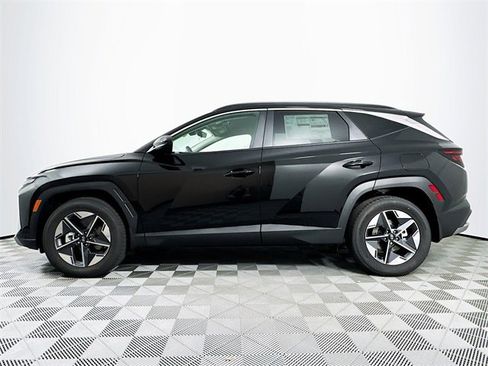 Used 2025 Hyundai Tucson SEL image 3