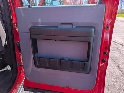 Used 2016 Ford F250 XL w/ Power Equipment Group AWD/4WD image 36