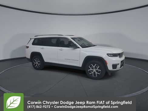 Used 2023 Jeep Grand Cherokee L Limited image 2
