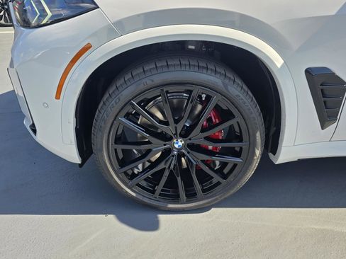 New 2026 BMW X5 xDrive40i w/ M Sport Package image 9
