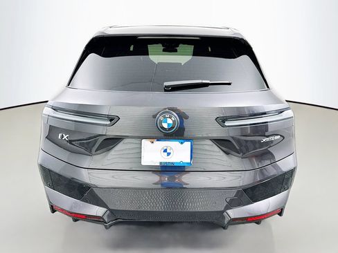 Used 2024 BMW iX xDrive50 w/ Premium Package AWD/4WD image 6