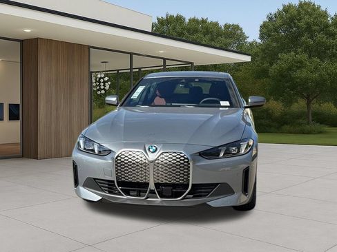 New 2026 BMW i4 eDrive40 w/ Premium Package RWD image 3