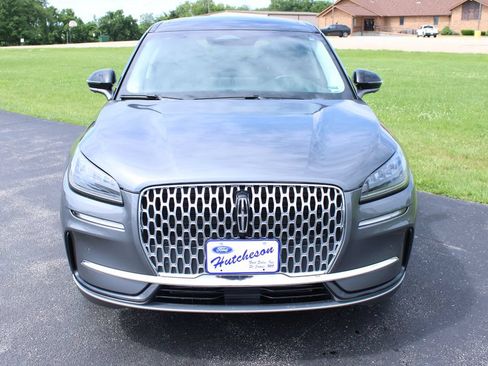 Used 2023 Lincoln Corsair AWD w/ Equipment Group 101A image 2