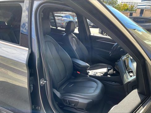 Used 2017 BMW X1 xDrive28i AWD/4WD image 6