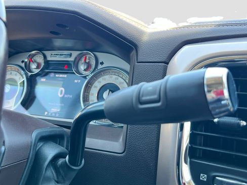 Used 2017 RAM 2500 Longhorn w/ Convenience Group AWD/4WD image 17