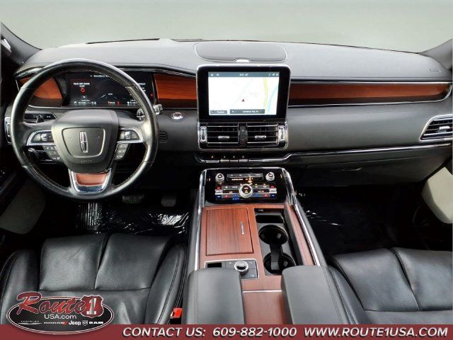 Used 2021 Lincoln Navigator L Reserve w/ Luxury Package AWD/4WD image 12